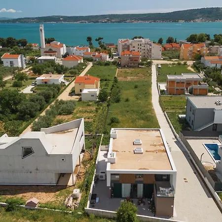 Luxury Bueno Villa